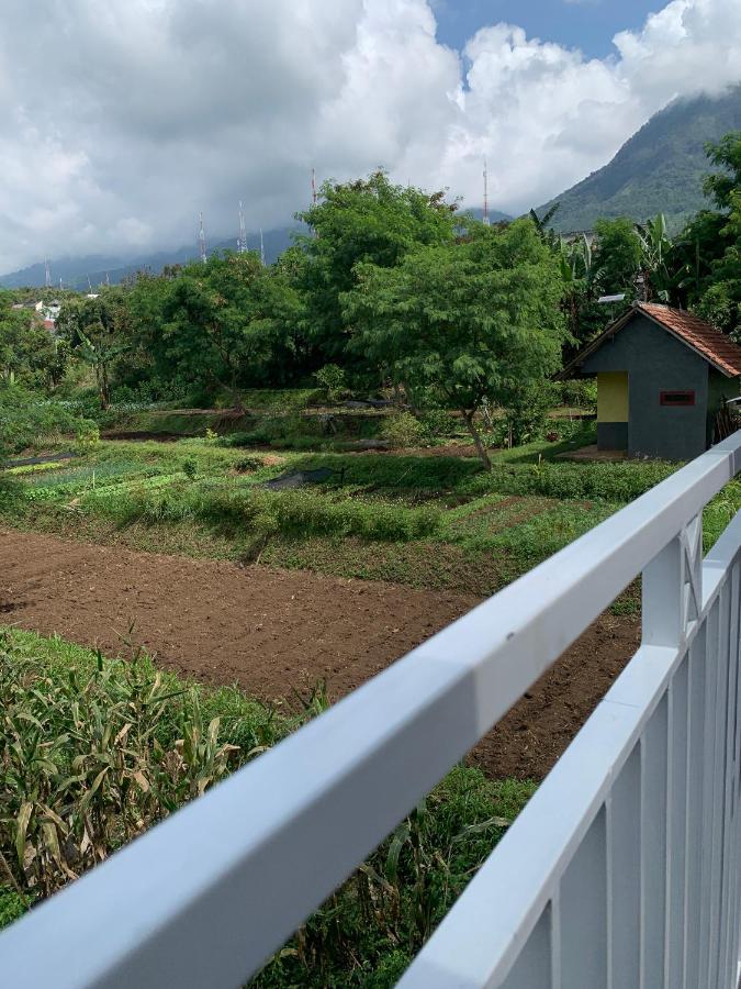 Kayz Villa Batu Dengan Kolam Renang Pribadi Экстерьер фото