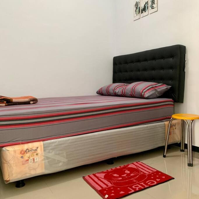 Kayz Villa Batu Dengan Kolam Renang Pribadi Экстерьер фото